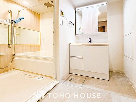ご家族の1日が始まり、1日の終わりを締めくくる洗面空間。
