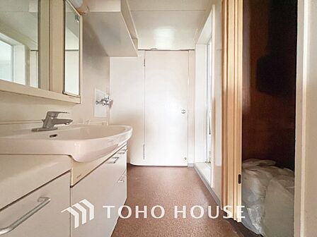 ご家族の1日が始まり、1日の終わりを締めくくる洗面空間。