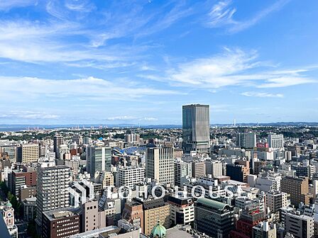 みなとみらいの街並みを存分に堪能いただけます。