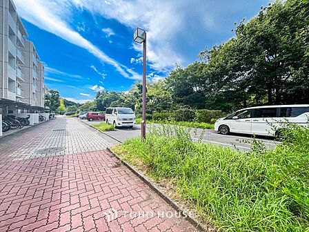 敷地内に駐車スペースがあると、日々の暮らしのをスムーズに運ぶ事が出来ます。
