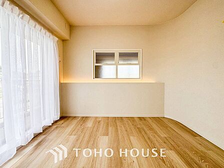 1日の疲れを癒し、心地よく寛げるようゆったりとした広さを確保しています。