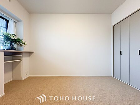 家族一人ひとりの大切なプライベート空間。感性で個性的に飾って頂けるようシンプルに仕上げてあります。