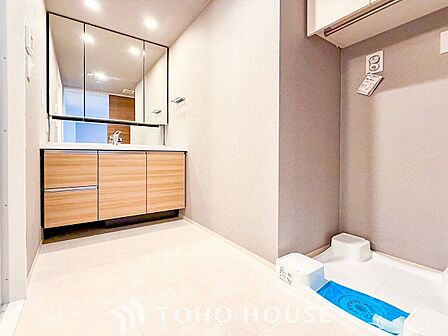 ご家族の1日が始まり、1日の終わりを締めくくる洗面空間。