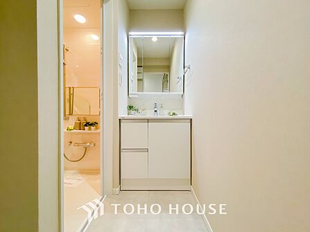 洗面台・洗面所ご家族の1日が始まり、1日の終わりを締めくくる洗面空間。