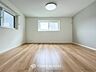 子供部屋：採光もアクセントの一つとしてプライベートルームにはやさしい光が射し込んでいます。  