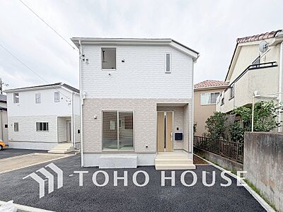 外観:風を感じ青い空から太陽の恵みを感じる温もり溢れる佇まい。 外観:風を感じ青い空から太陽の恵みを感じる温もり溢れる佇まい。