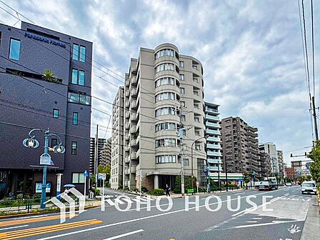 忙しく過ぎゆく日常を置き去るほど、ゆったりした時間が流れる住環境。