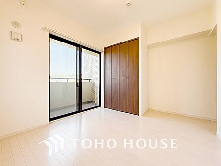 1日の疲れを癒し、心地よく寛げるようゆったりとした広さを確保しています。