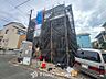 外観：風を感じ青い空から太陽の恵みを感じる温もり溢れる佇まい。