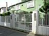 周辺：ゆりかご幼稚園の特徴は、モンテッソーリ教育理論を柱とした教育を実践することにあります。
