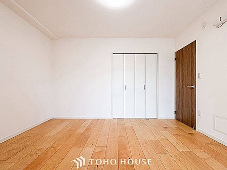 収納スペースもあり、生活しやすい居住スペースです。