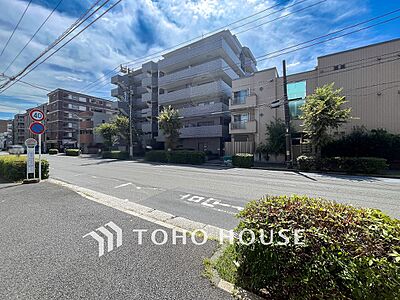 外観:流行に左右されず、将来にわたって価値が継続する「上質」な佇まい。 外観:流行に左右されず、将来にわたって価値が継続する「上質」な佇まい。