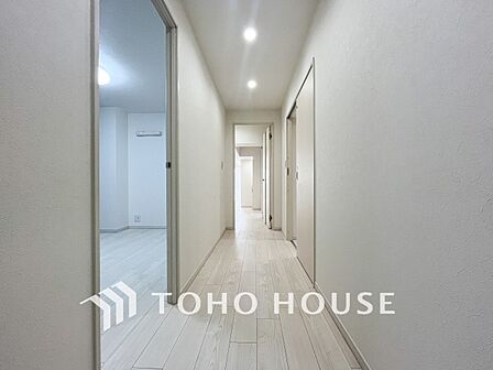 環境の良い場所にセンス良く暮らしたい、こだわりの室内には至福のシーンが繰り広げられます。