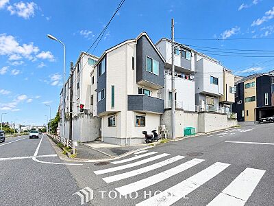 外観:風を感じ青い空から太陽の恵みを感じる温もり溢れる佇まい。 外観:風を感じ青い空から太陽の恵みを感じる温もり溢れる佇まい。