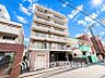 外観：前面道路含む現地写真『快適』は「家」と「街」と「環境」が調和した時に訪れるだと改めて感じさせてくれます。