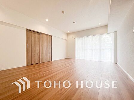 開放感あるリビングダイニング。ご家族とのんびりしたひと時を過ごせますね。