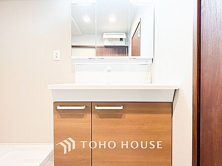 ご家族の1日が始まり、1日の終わりを締めくくる洗面空間。
