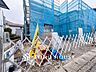 駐車場：前面に車庫2台駐車できるスペースがある物件です。