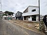 外観：落ち着きのある閑静な住宅街に佇む邸宅。きっとここからご家族のかけがえのない想い出が作られることでしょう。