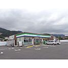 コンビニ「ファミリーマート千曲若宮店まで670ｍ」
