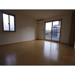 ローズコート今井　Ｂ 3LDKのリビング/ダイニング