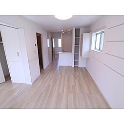 ダイヤモンド　MOON　III 2階2LDKのリビング/ダイニング