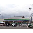 コンビニ「ファミリーマート長野中氷鉋店まで898ｍ」