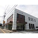 銀行「八十二銀行戸倉支店まで1053ｍ」