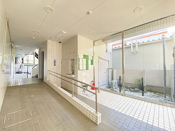 エントランスを拡大表示