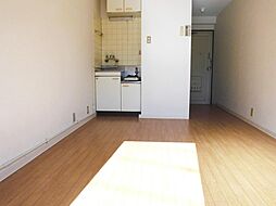 新井マンション 3階ワンルームのリビング/ダイニング