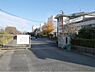 周辺：吉野ケ里町立三田川中学校（621m）