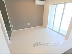 近江鉄道八日市線 太郎坊宮前駅 徒歩2分の賃貸アパート 1階1LDKのリビング/ダイニング