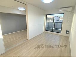 JR草津線 手原駅 徒歩4分の賃貸アパート 2階1LDKのリビング/ダイニング