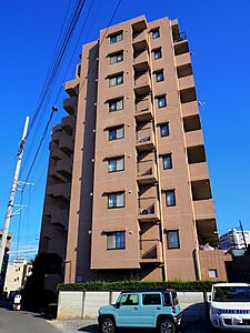 外観:文教都市「浦和」駅まで徒歩13分!SRC造9階建のお部屋は7階部分・角住戸 外観:文教都市「浦和」駅まで徒歩13分!SRC造9階建のお部屋は7階部分・角住戸