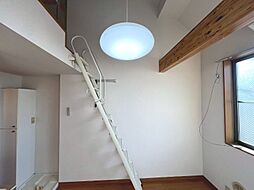 プリマヴェーラ 201 2階ワンルームのリビング/ダイニング