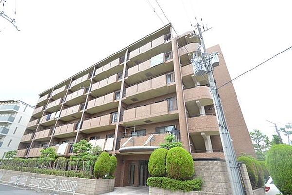 大阪府吹田市江坂町４丁目(賃貸マンション2LDK・3階・64.00㎡)の写真 その1