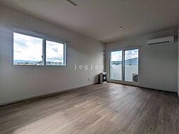 バス 中央バス西岡1条8丁目下車 徒歩1分の賃貸マンション 4階3LDKのリビング/ダイニング