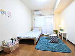 ヤングヴィレッジ三山木 3階ワンルームのリビング/ダイニング