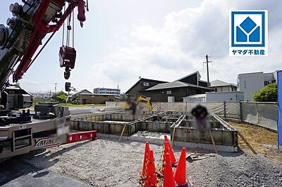 外観：現地（2025年4月17日）撮影。東郷小学校まで徒歩6分と近く、お子様も無理なく通えます。快適でゆとりのある生活空間で新生活を始めましょう^^