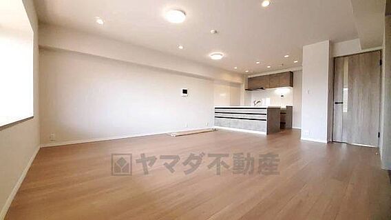 大きな窓のある...