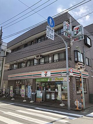 セブン-イレブ...