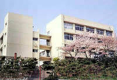 画像8:神戸市立雲雀丘中学校