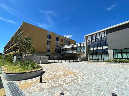 田中北小学校まで 950m 徒歩約12分●教育目標「知性と徳性を備えた健康で人間性豊かな児童の育成」~考動・自立~ 令和5年度より新校舎となりました。
