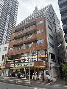 外観：10階建ての4階に位置するお部屋です！エレベーター有り！リフォーム済の物件となります◎