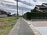 外観：前面道路は近隣にお住まいの方のみが利用いたしますので、お子様が小さいなご家庭でも安心ですね！