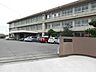 周辺：平坂中学校 550m