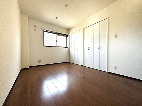 detached 茨城県古河市釈迦

地図を見る