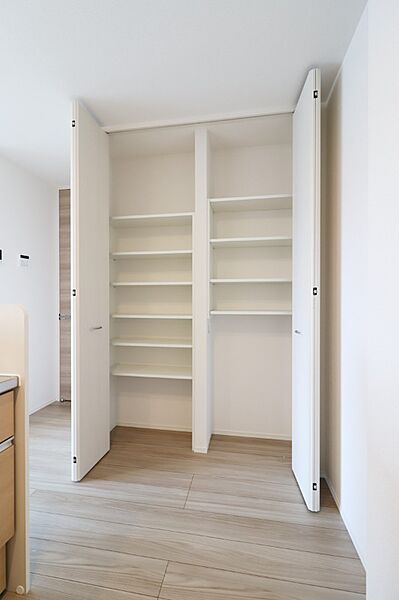 apartment 茨城県古河市下辺見
地図を見る