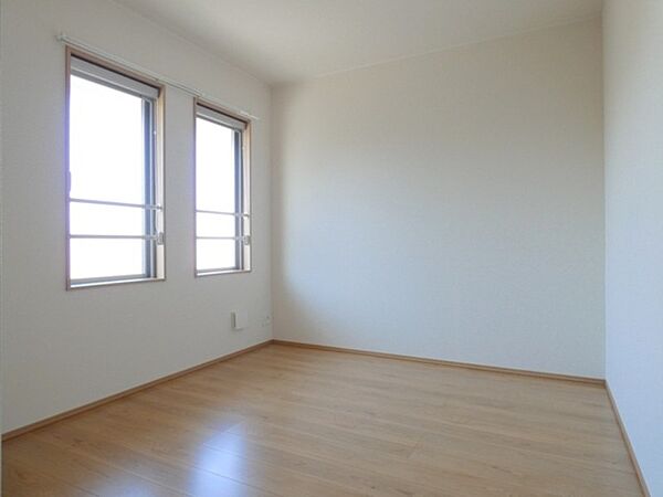 detached 栃木県小山市美しが丘3丁目

地図を見る