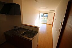 エマ メイプル 1階2LDKのリビング/ダイニング